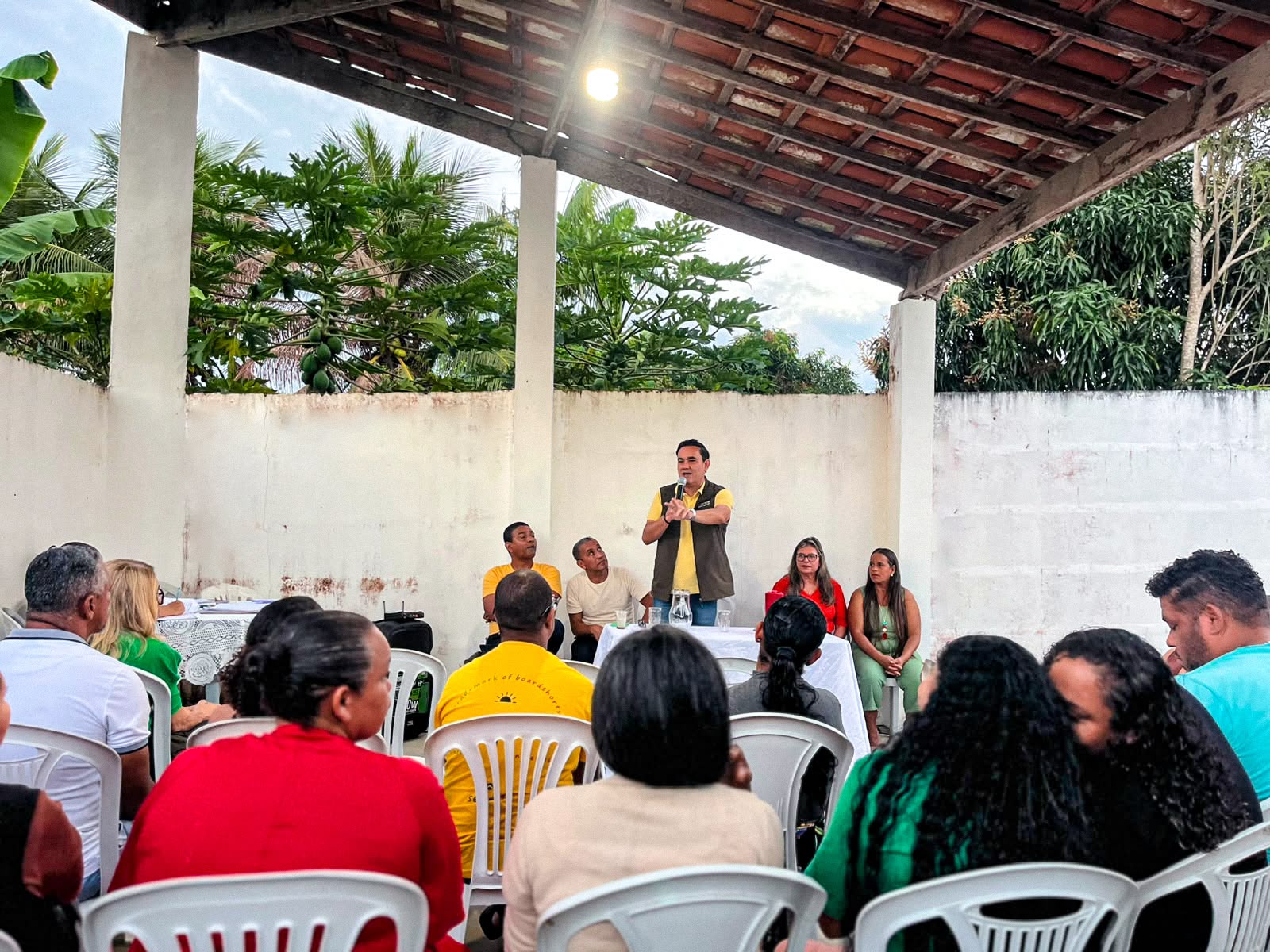 Prefeitura de Alagoinhas oficializa cessão da Escola Municipal José Nicolau da Silva para Associação Comunitária da Mangueira