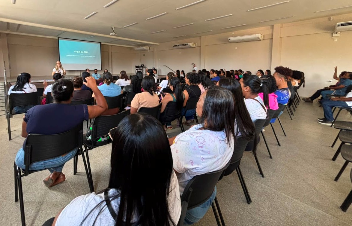 Prefeitura de Alagoinhas realiza formação para profissionais de apoio da rede municipal