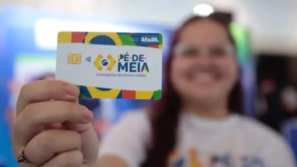 Pé-de-Meia começa a pagar parcela de agosto nesta segunda (24); veja quem recebe